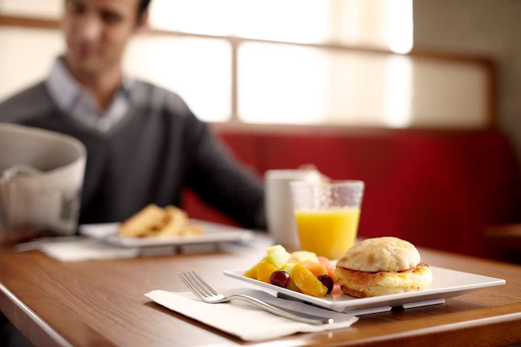 Hyatt Place West London Hayes Restaurante foto